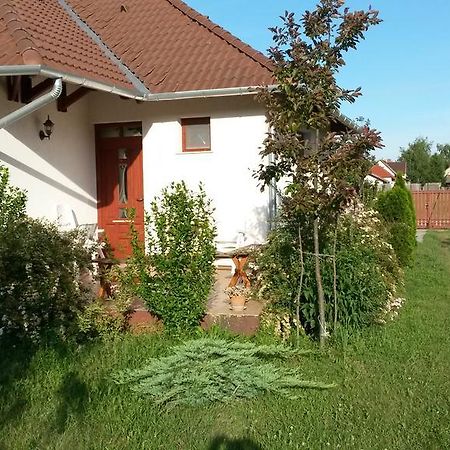 Cserkei Nyaralo Cserkeszőlő Pokoj fotografie