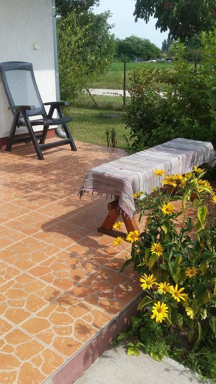 Cserkei Nyaralo Cserkeszőlő Exteriér fotografie
